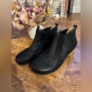 Dansko Black Leather Shoes EU Size 40 US Size 9.5-10